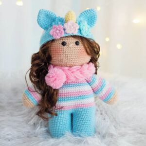 Boneca Amigurumi Yoyo Unicornio